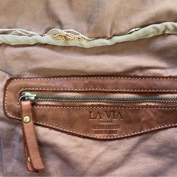 La Via Firenze Made In Italy Genuine Leather Slouchy Hobo Bag - Picture 10 of 15